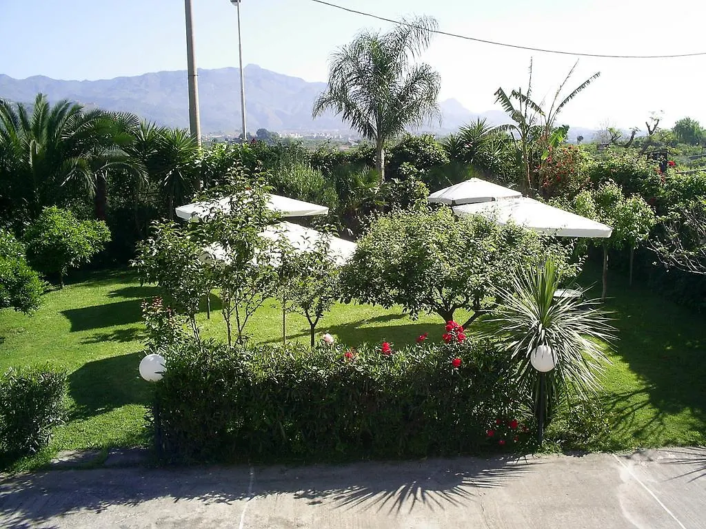 Villa Delle Vacanze Fiumefreddo di Sicilia Bed & Breakfast